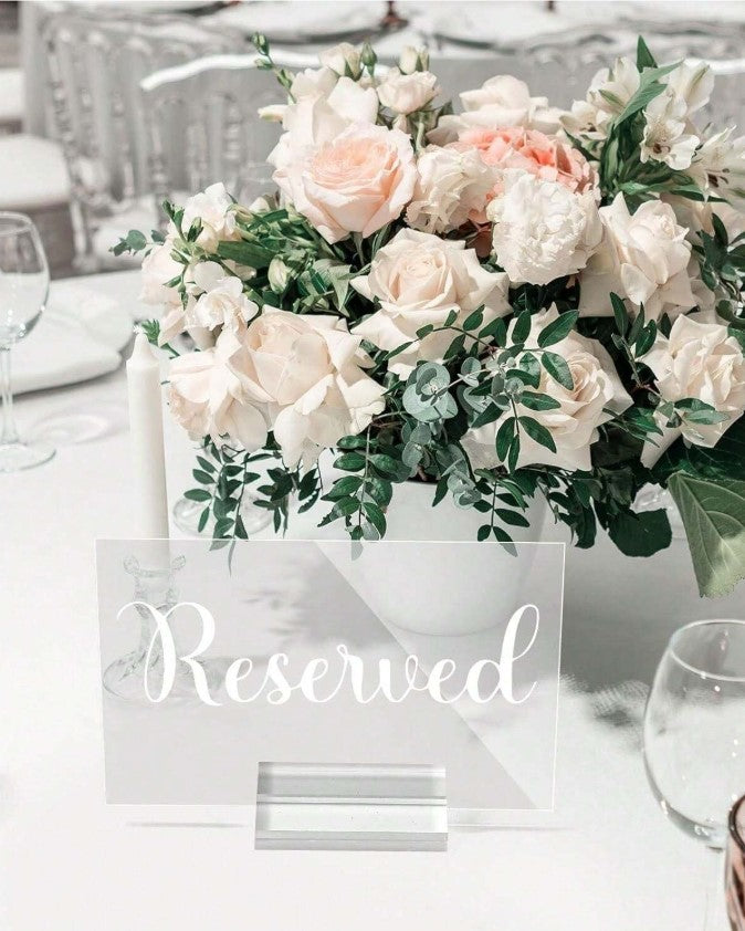 Letrero/Aviso de Mesa “Reservada” en Acrílico Transparente – Señalización Elegante para Restaurantes, Eventos y Bodas